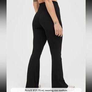 OFFLINE By Aerie Real Me High Waisted Crossover Flare Legging size medium NWT